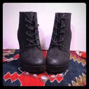 🖤Black Suede Ankle Booties Mossimo Supply Co♣️